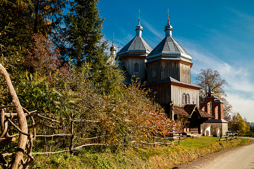 zabytkowa cerkiew w Bystrem