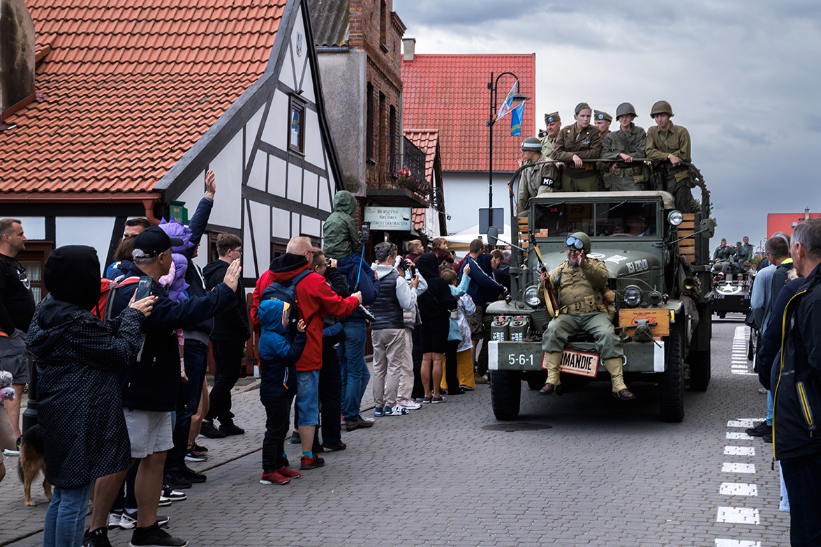 parada zabytkowych pojazdów na Helu 08.2025